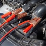 Débrancher une batterie : la méthode complète pour la voiture et la moto Débrancher une batterie de voiture ou moto