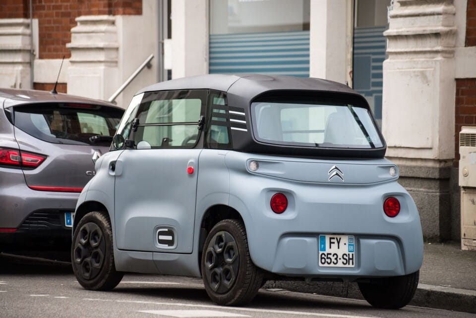 Voiture sans permis débridée